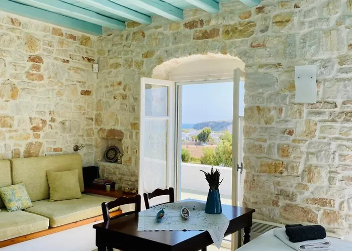 Apartment Santa Maria Traditional Stone